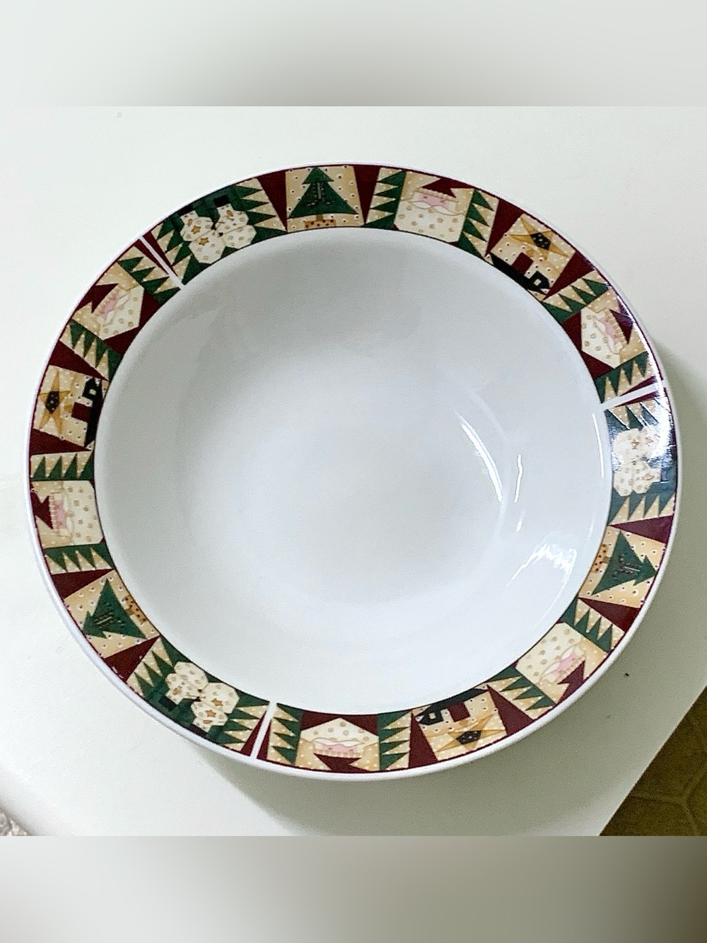 Vintage 1999 SAKURA CHRISTMAS PATCH by Leslie Beck Vegetable Serving Bowl